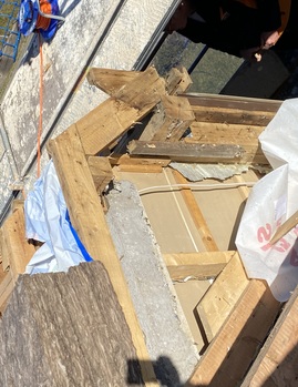 Bestand nach entfernen der Wandbekleidungen